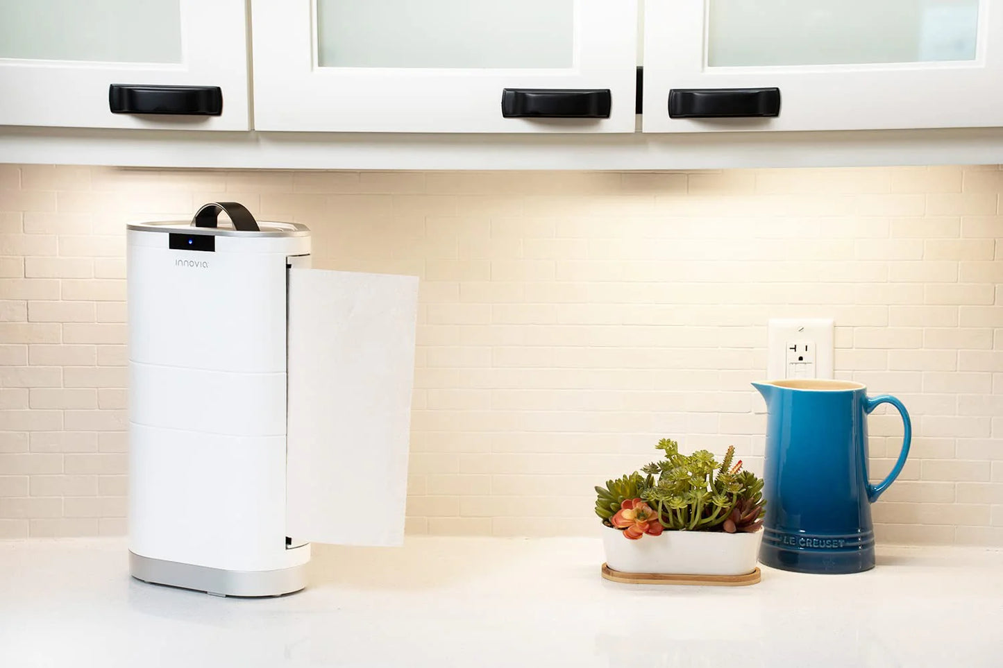 New!  Countertop Touchless Paper Towel Dispenser in White